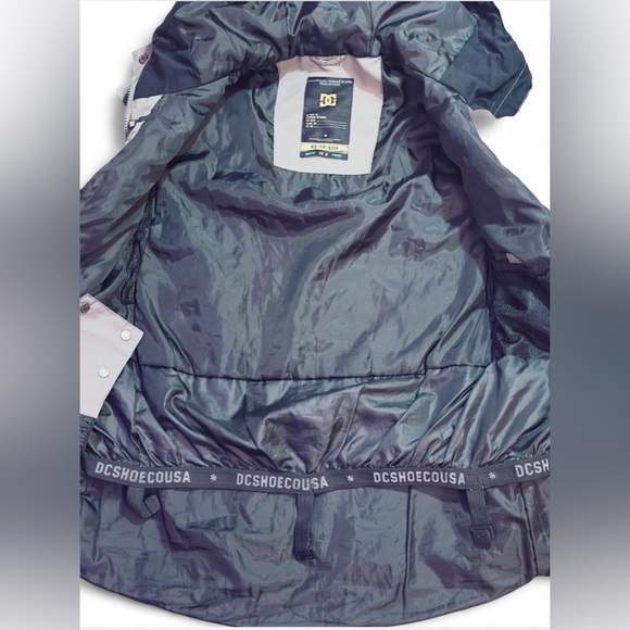 DC Snowboarding Jacket Riji - Beetle size XS - Picture 5 of 14